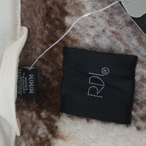 RDI Notch Collar Plaid Tail Hem Shirt Jacket – NWT - Picture 3 of 10